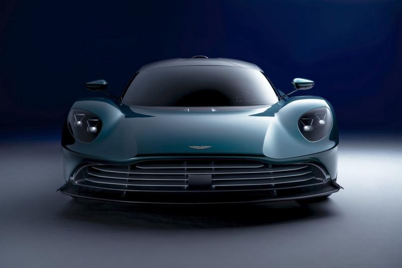 Aston Martin Vanquish 