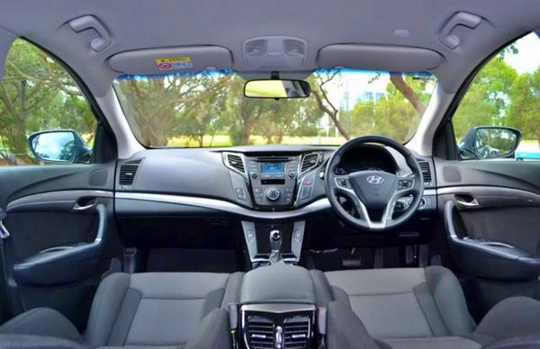 Interior view of the torpedo compartment of the Hyundai i40