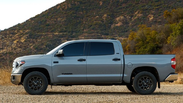 Left side view of the Toyota Tundra Hybrid