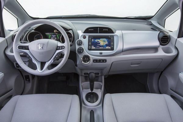 View into the torpedo compartment of the Honda Fit EV