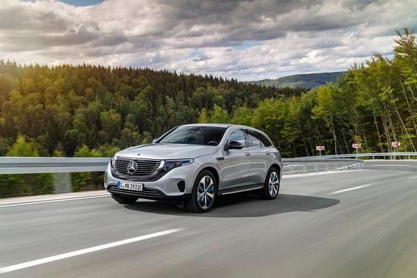 Front view of the Mercedes EQC