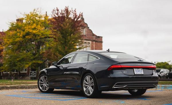 View from the left side of the new Audi A7