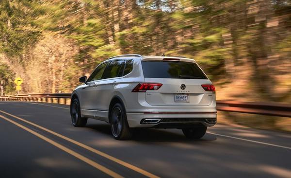 Rear view of the VW Tiguan