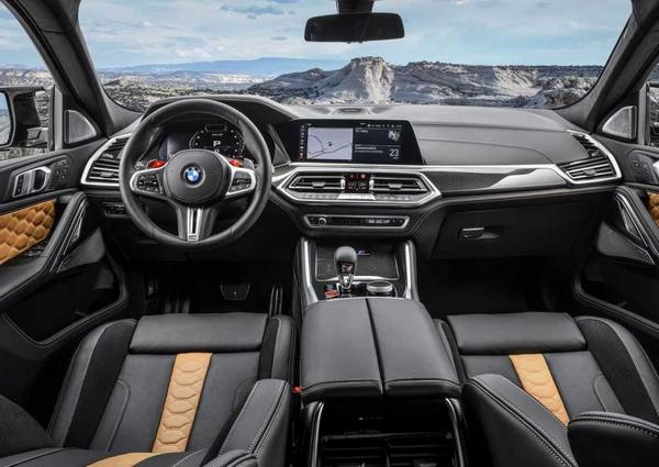 BMW X6 Multimedia interior view