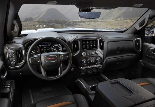 Interior view of the GMC Sierra Denali 3500HD multimedia interior