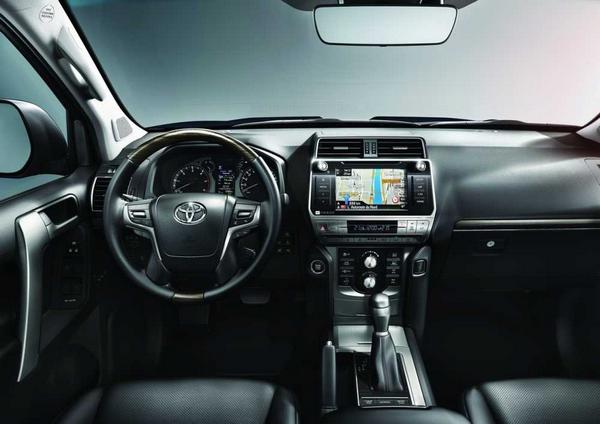 View of the Toyota Land Cruiser multimedia torpedo