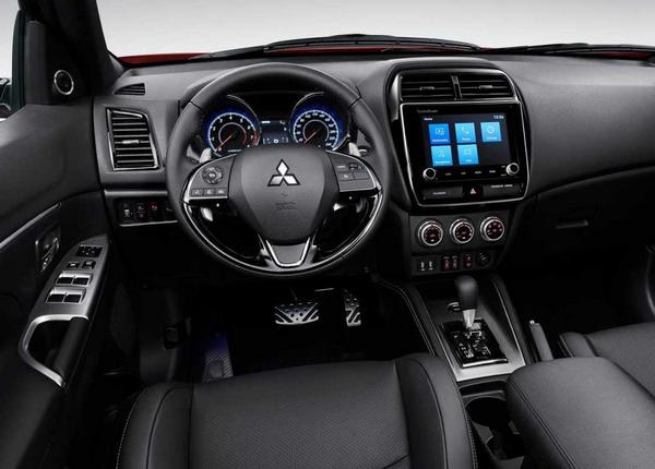 View into the torpedo room of the Mitsubishi Pajero Hybrid