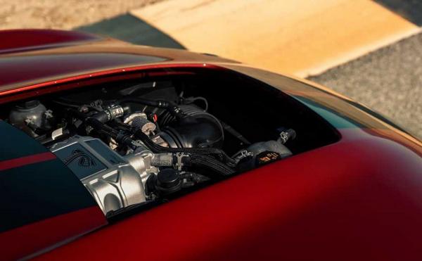 Ford Mustang Shelby GT500 engine view