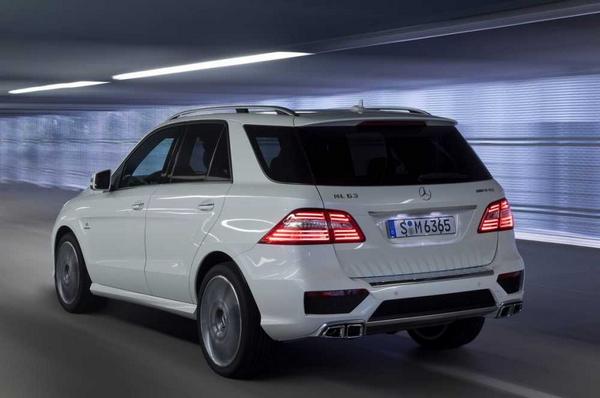 Rear view of the Mercedes ML