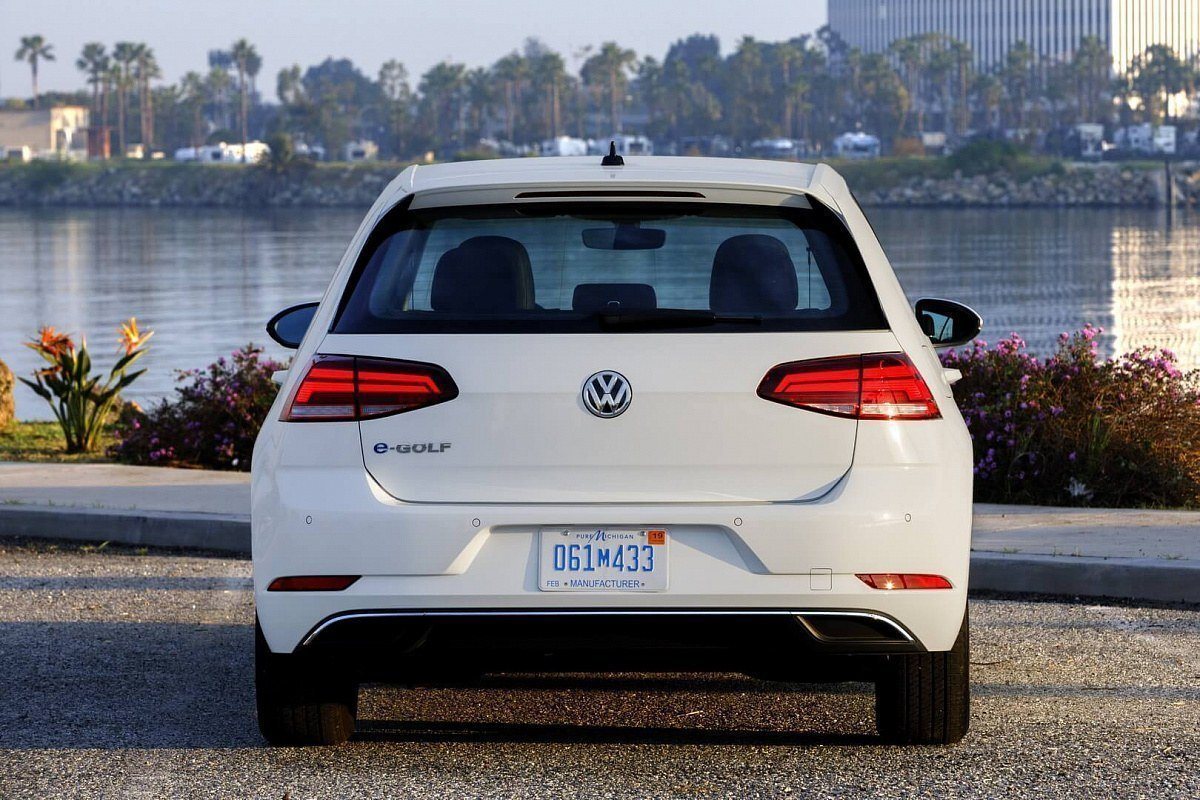 Rear view of the VW e-Golf